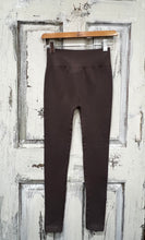 Load image into Gallery viewer, Nikibiki Chevron Ribbed Leggings
